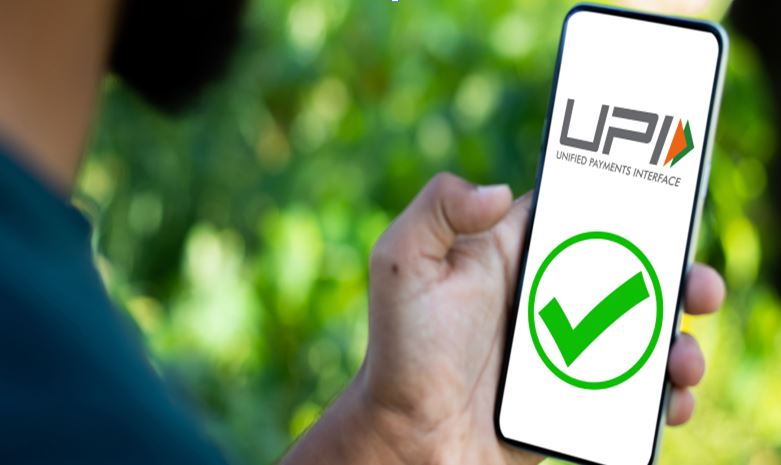 UPI ने तोड़े सारे रिकॉर्ड! नवरात्र से दिवाली तक डिजिटल पेमेंट में दिखी जबरदस्त तेजी UPI ने तोड़े सारे रिकॉर्ड! नवरात्र से दिवाली तक डिजिटल पेमेंट में दिखी जबरदस्त तेजी