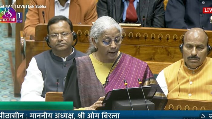 FM निर्मला सीतारमण पेश कर रही हैं 9वीं बार बजट, सोना-चांदी के दाम दबे रहें हैं FM निर्मला सीतारमण पेश कर रही हैं 9वीं बार बजट, सोना-चांदी के दाम दबे रहें हैं